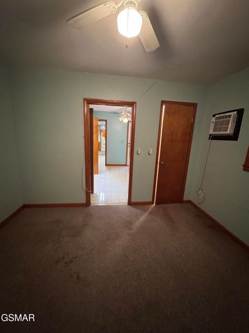 315 Elbow Lane, Gatlinburg, TN 37738