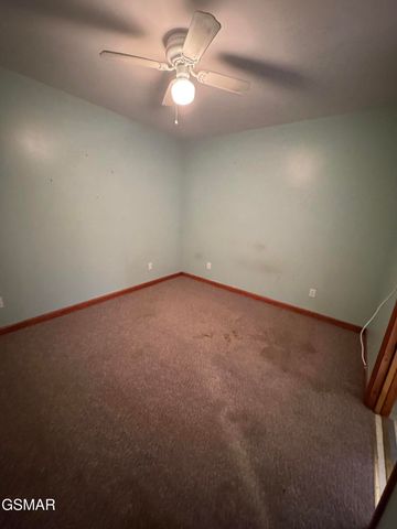 315 Elbow Lane, Gatlinburg, TN 37738