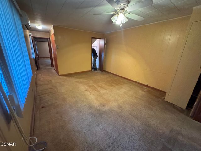 315 Elbow Lane, Gatlinburg, TN 37738