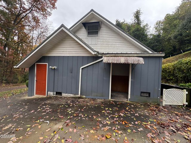 315 Elbow Lane, Gatlinburg, TN 37738