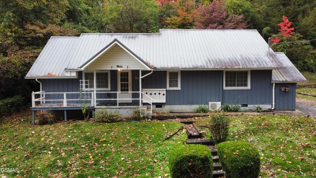 315 Elbow Lane, Gatlinburg, TN 37738