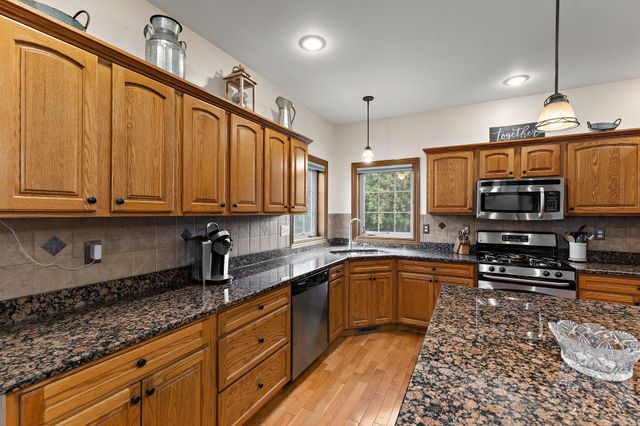 9560 W 96th Place, St. John, IN 46373