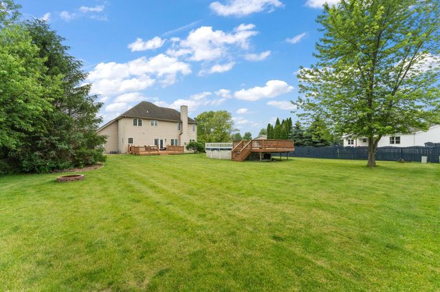 9560 W 96th Place, St. John, IN 46373