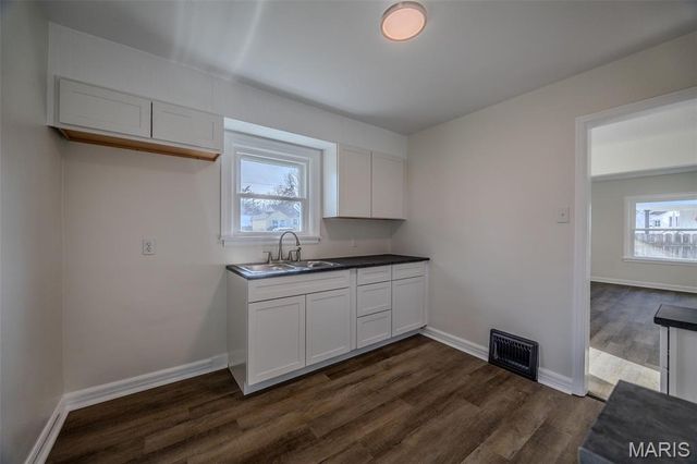 6 Cambridge Court, Lebanon, MO 65536