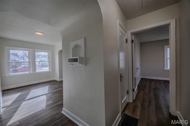 6 Cambridge Court, Lebanon, MO 65536