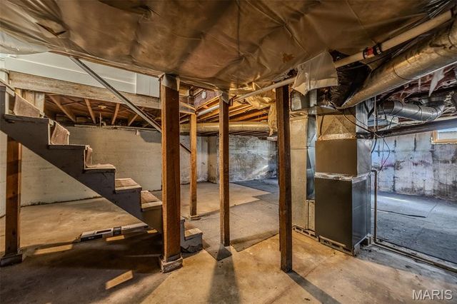 6 Cambridge Court, Lebanon, MO 65536