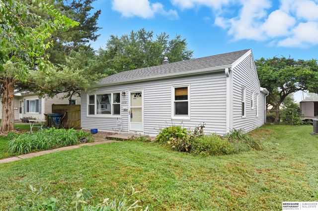 2232 Wilson Drive, Bellevue, NE 68005