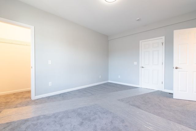 184 Avenue C -3, Woonsocket, RI 02895