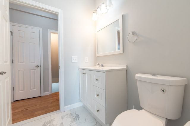 184 Avenue C -3, Woonsocket, RI 02895