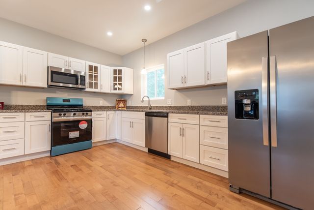 184 Avenue C -3, Woonsocket, RI 02895
