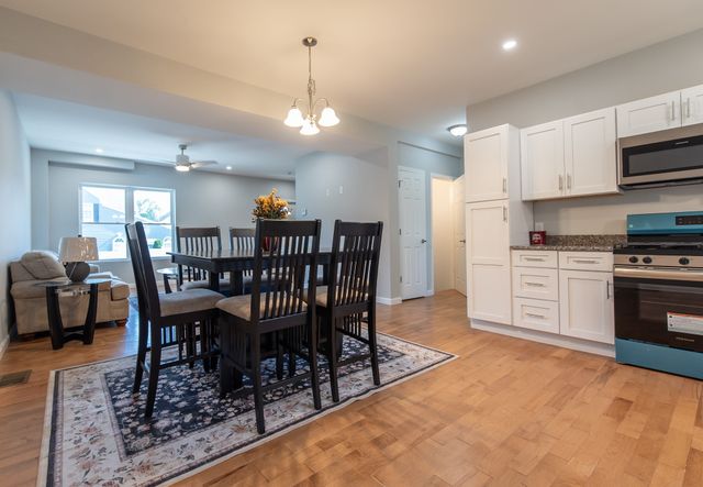 184 Avenue C -3, Woonsocket, RI 02895