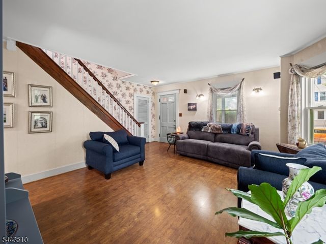39 Union Pl, Bloomfield Twp., NJ 07003