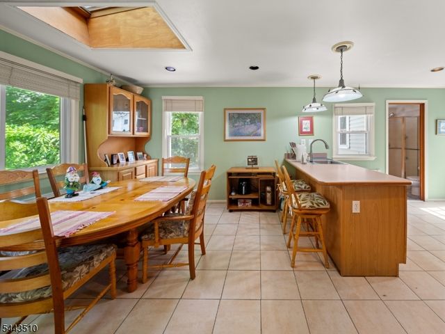 39 Union Pl, Bloomfield Twp., NJ 07003