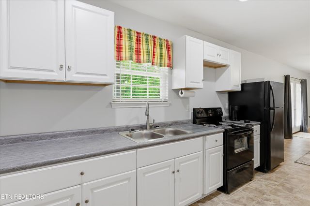 105 Cottage Drive, Ten Mile, TN 37880