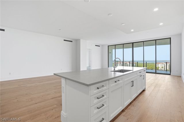 4810 Pelican Colony 1004, Bonita Springs, FL 34134