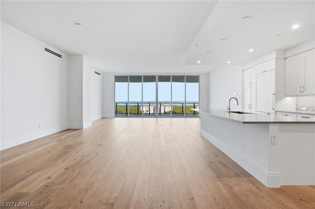 4810 Pelican Colony 1004, Bonita Springs, FL 34134