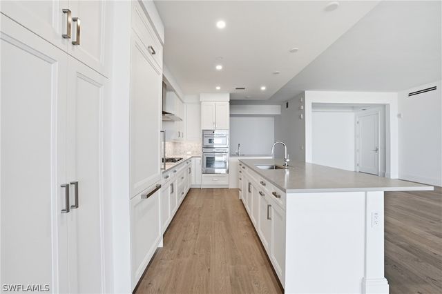 4810 Pelican Colony 1004, Bonita Springs, FL 34134