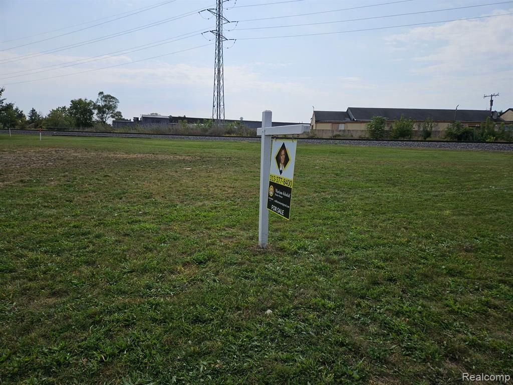 7750 Morross, Dearborn, MI 48126