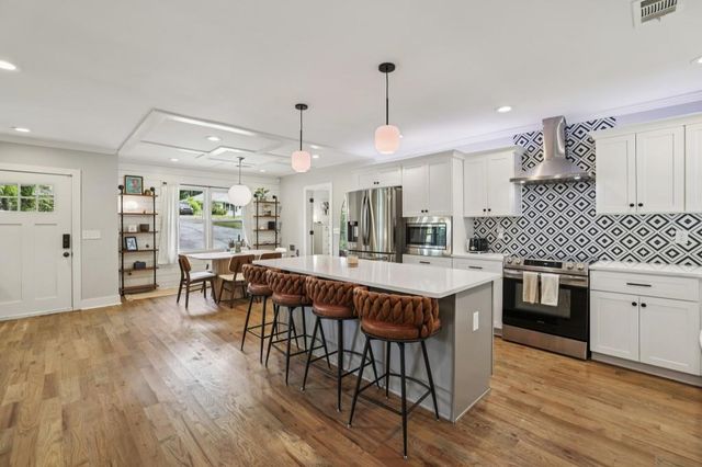 1702 Valencia Road, Decatur, GA 30032