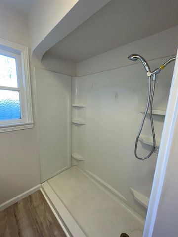 917 9th St, Turlock, CA 95380
