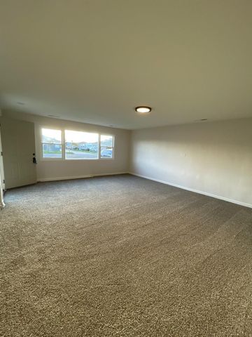 917 9th St, Turlock, CA 95380