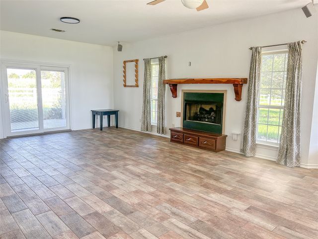 12432 Eastline Road, Trenton, TX 75490