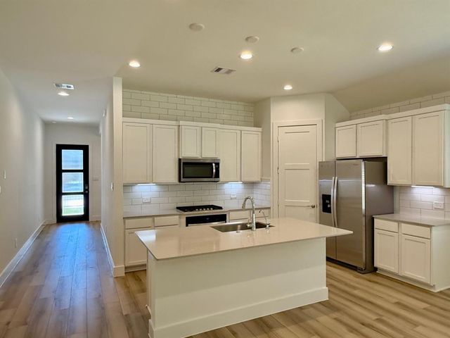 258 Springfield Terrace Court, Conroe, TX 77304