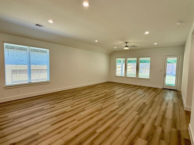 258 Springfield Terrace Court, Conroe, TX 77304