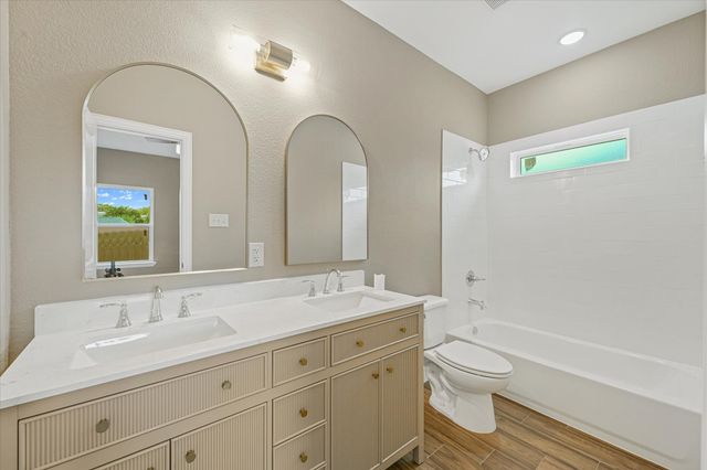 3105 N Pecan Street, Fort Worth, TX 76106