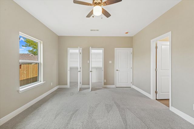 3105 N Pecan Street, Fort Worth, TX 76106
