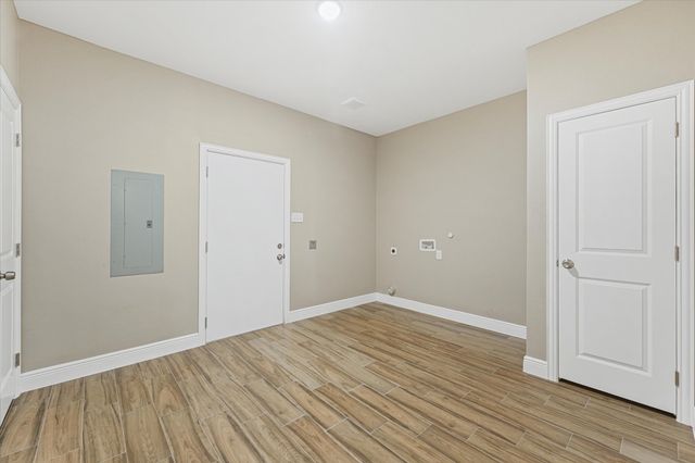 3105 N Pecan Street, Fort Worth, TX 76106