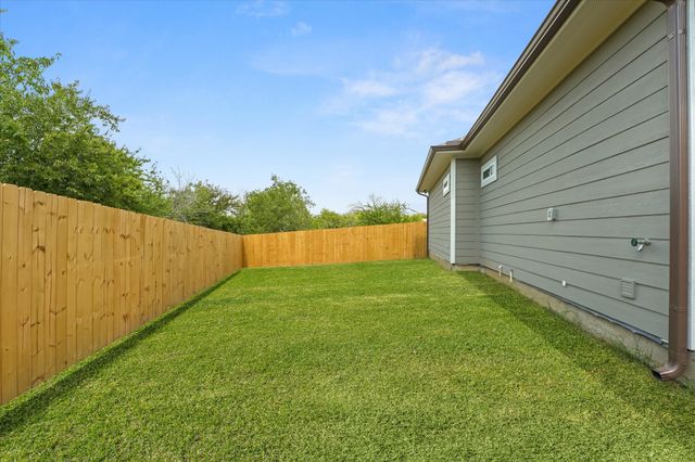 3105 N Pecan Street, Fort Worth, TX 76106