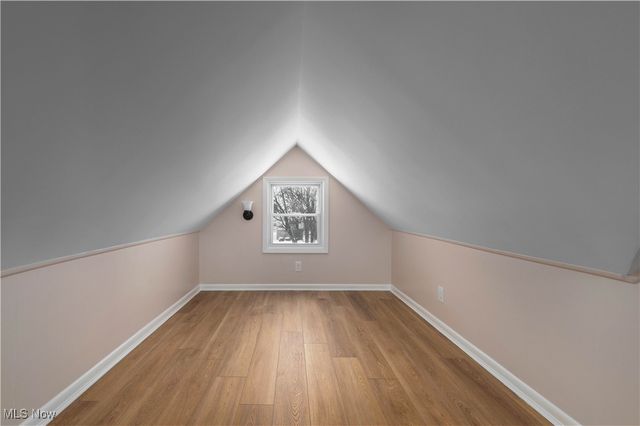 7424 Traymore Avenue, Brooklyn, OH 44144