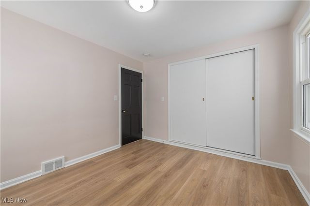 7424 Traymore Avenue, Brooklyn, OH 44144