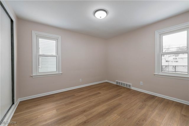 7424 Traymore Avenue, Brooklyn, OH 44144