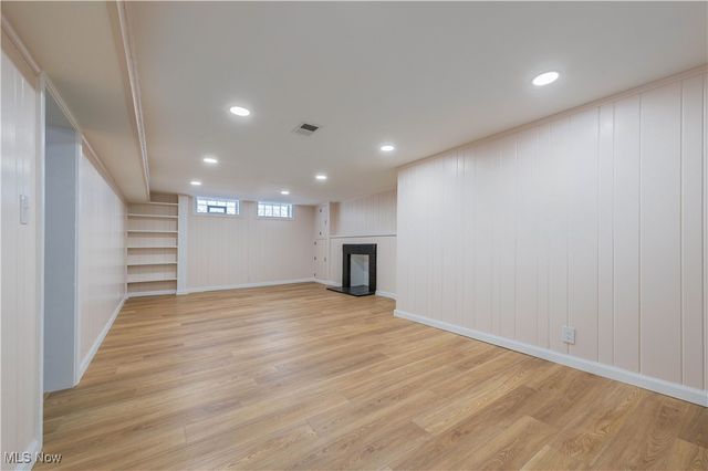 7424 Traymore Avenue, Brooklyn, OH 44144