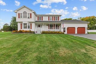 10 Chelsea Road, Essex, VT 05452