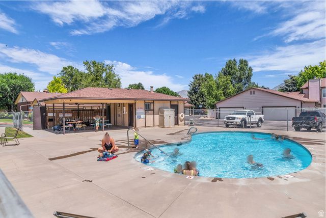 3963 S WESTWIND CT, Riverdale, UT 84405