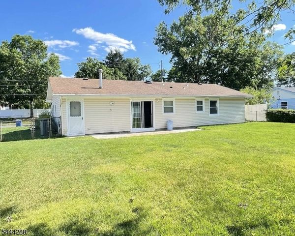 3 Forest Park Ter 3, Monroe Twp., NJ 08831