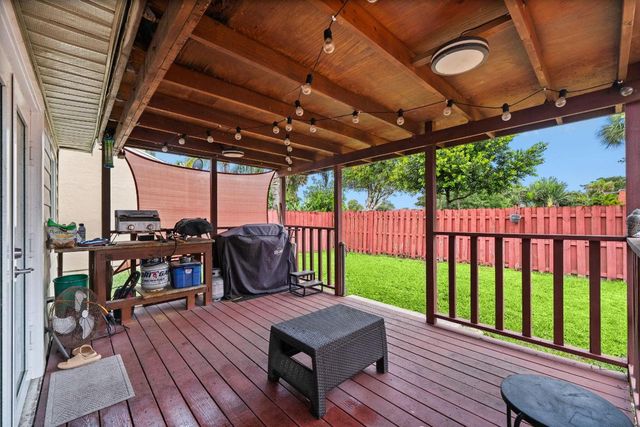 8374 Dynasty Drive, Boca Raton, FL 33433