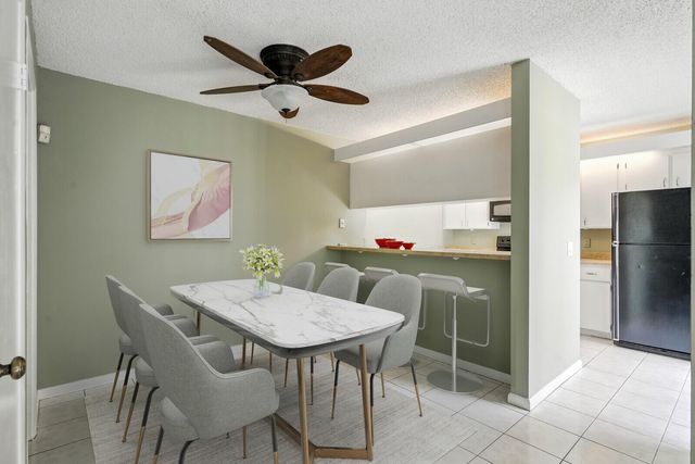 622 6th Way 22d5410, West Palm Beach, FL 33407