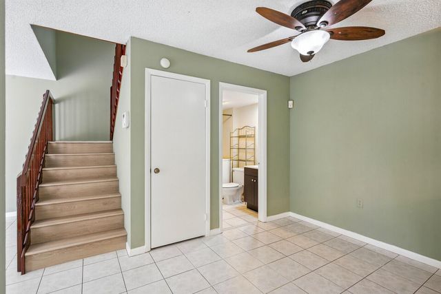 622 6th Way 22d5410, West Palm Beach, FL 33407
