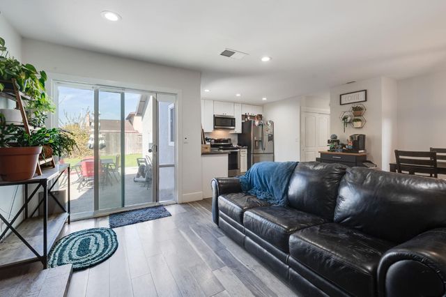 173 Bell Ave, Sacramento, CA 95838