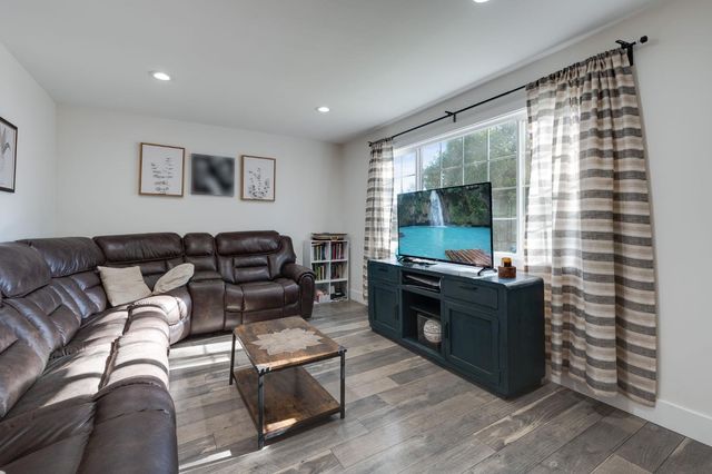 173 Bell Ave, Sacramento, CA 95838