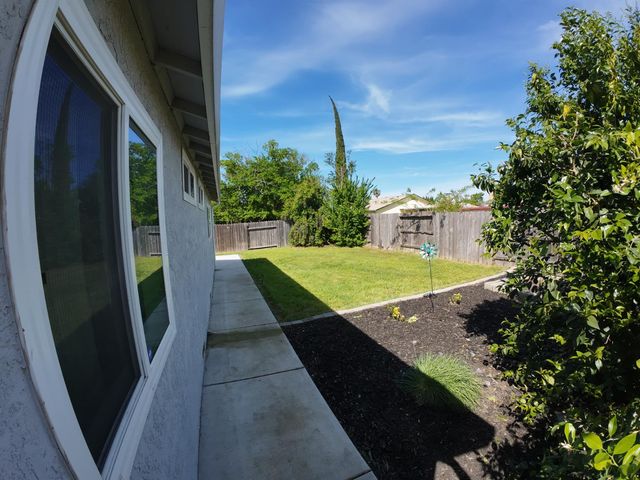 173 Bell Ave, Sacramento, CA 95838