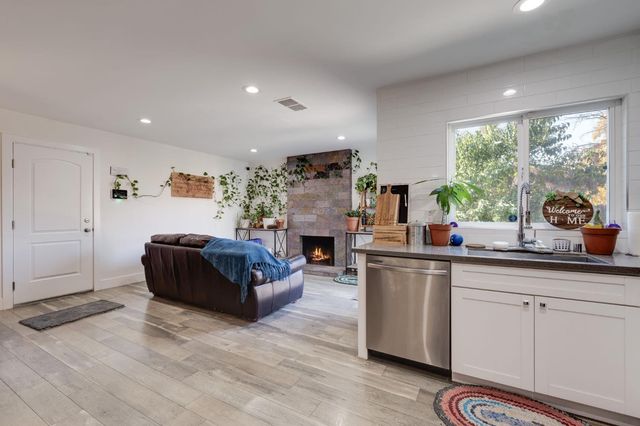 173 Bell Ave, Sacramento, CA 95838