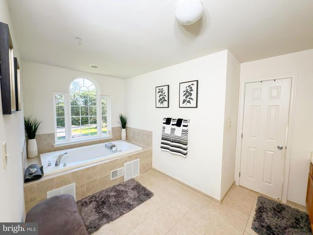 11041 N KEYS RD, Brandywine, MD 20613
