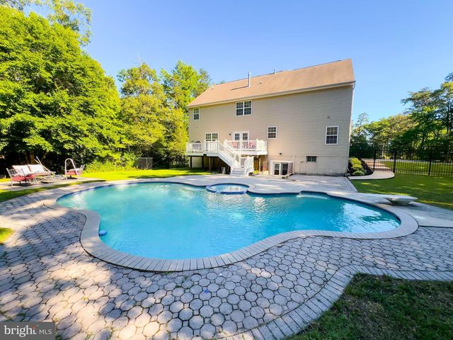 11041 N KEYS RD, Brandywine, MD 20613