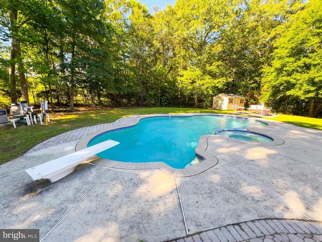 11041 N KEYS RD, Brandywine, MD 20613