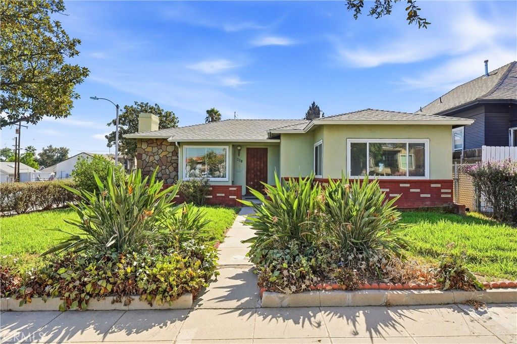 501 S Victoria, Corona, CA 92879 — exterior